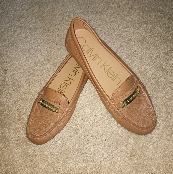 Calvin Klein Shoes - Calvin Klein Lunasi Leather Loafers with Gold Accent 6